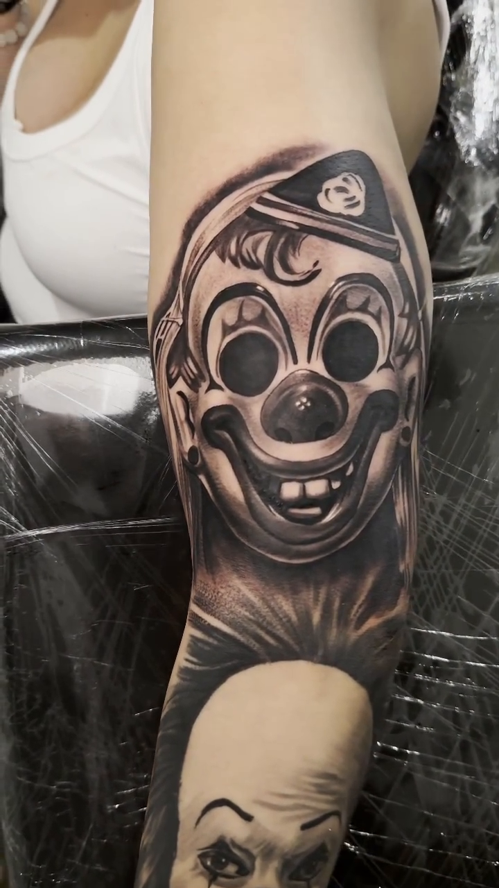 Tattoo by @tattoo_isaac562 — dark_realism