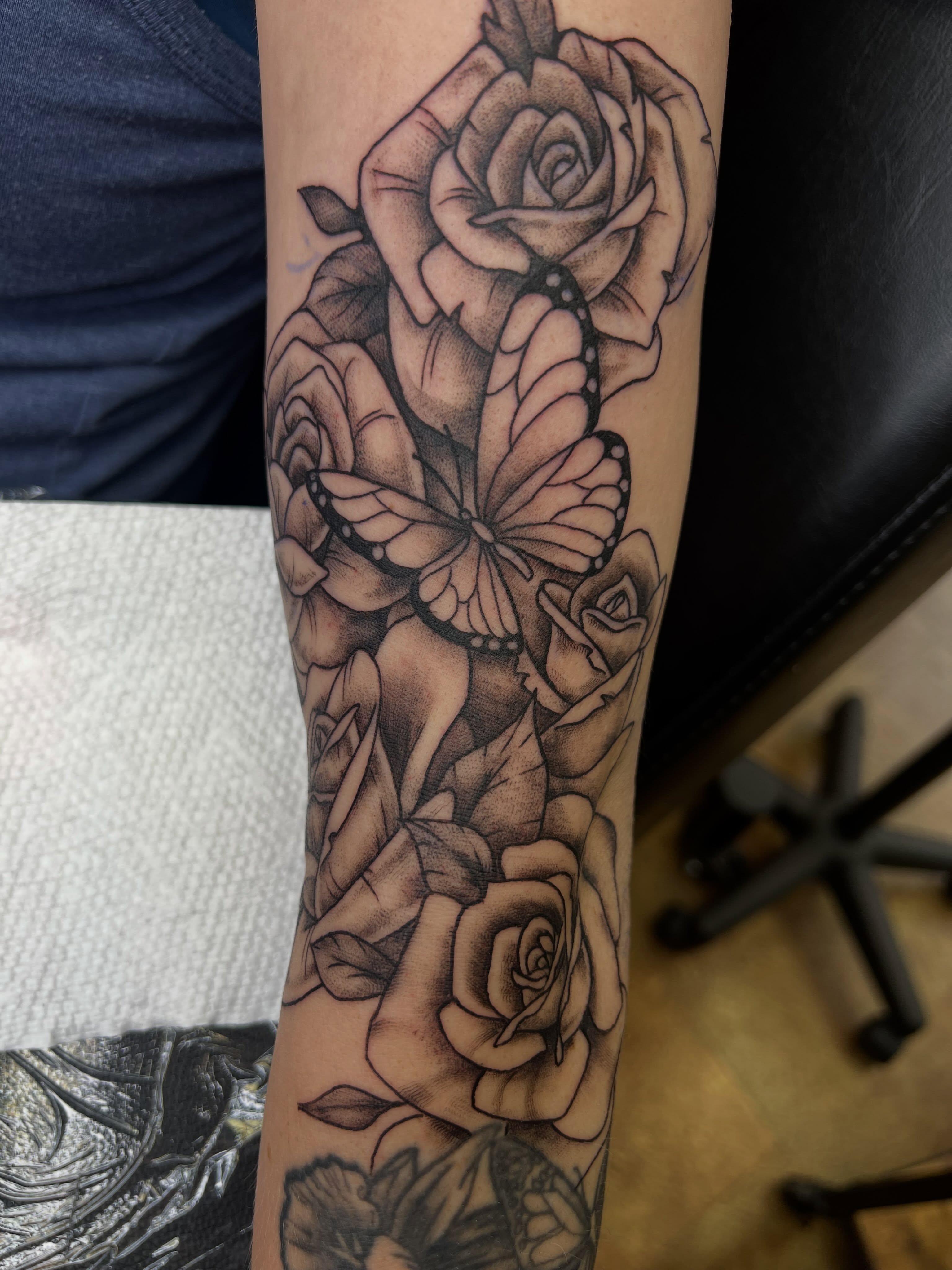 Tattoo by @stabbykitten — black_and_grey, realism