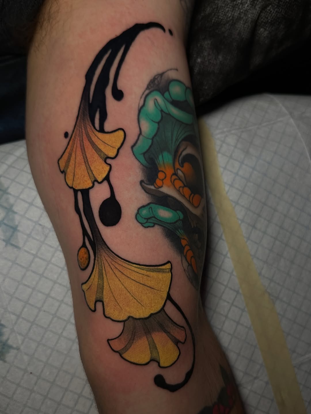 Tattoo by @neon.decay.tattoos — japanese_irezumi, blackwork