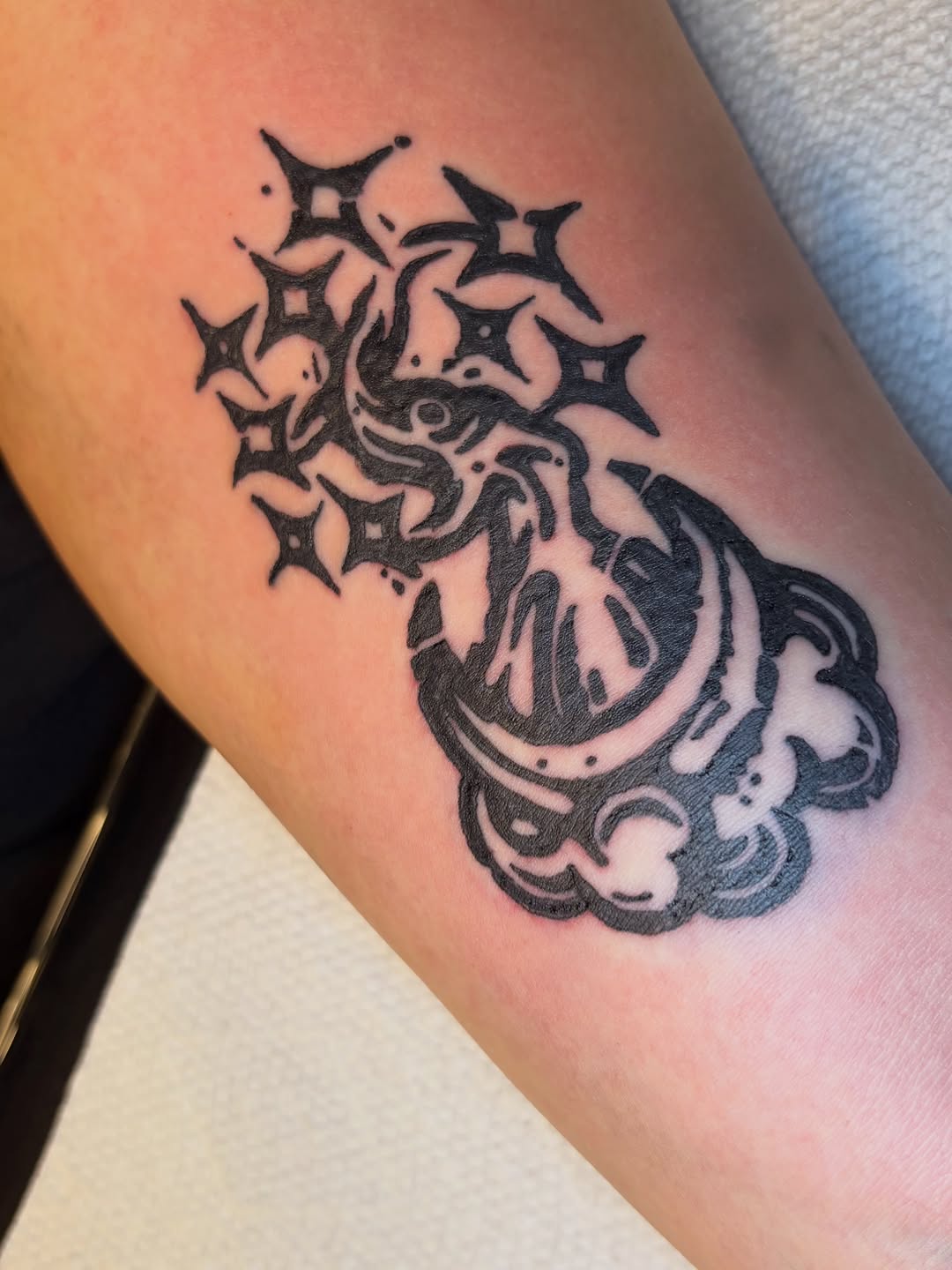 Tattoo by @calencopelandtattoo — blackwork