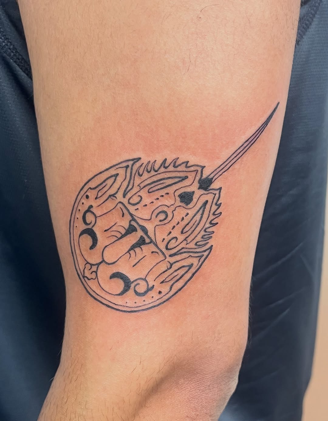 Tattoo by @beastlyflowers — blackwork, ornamental