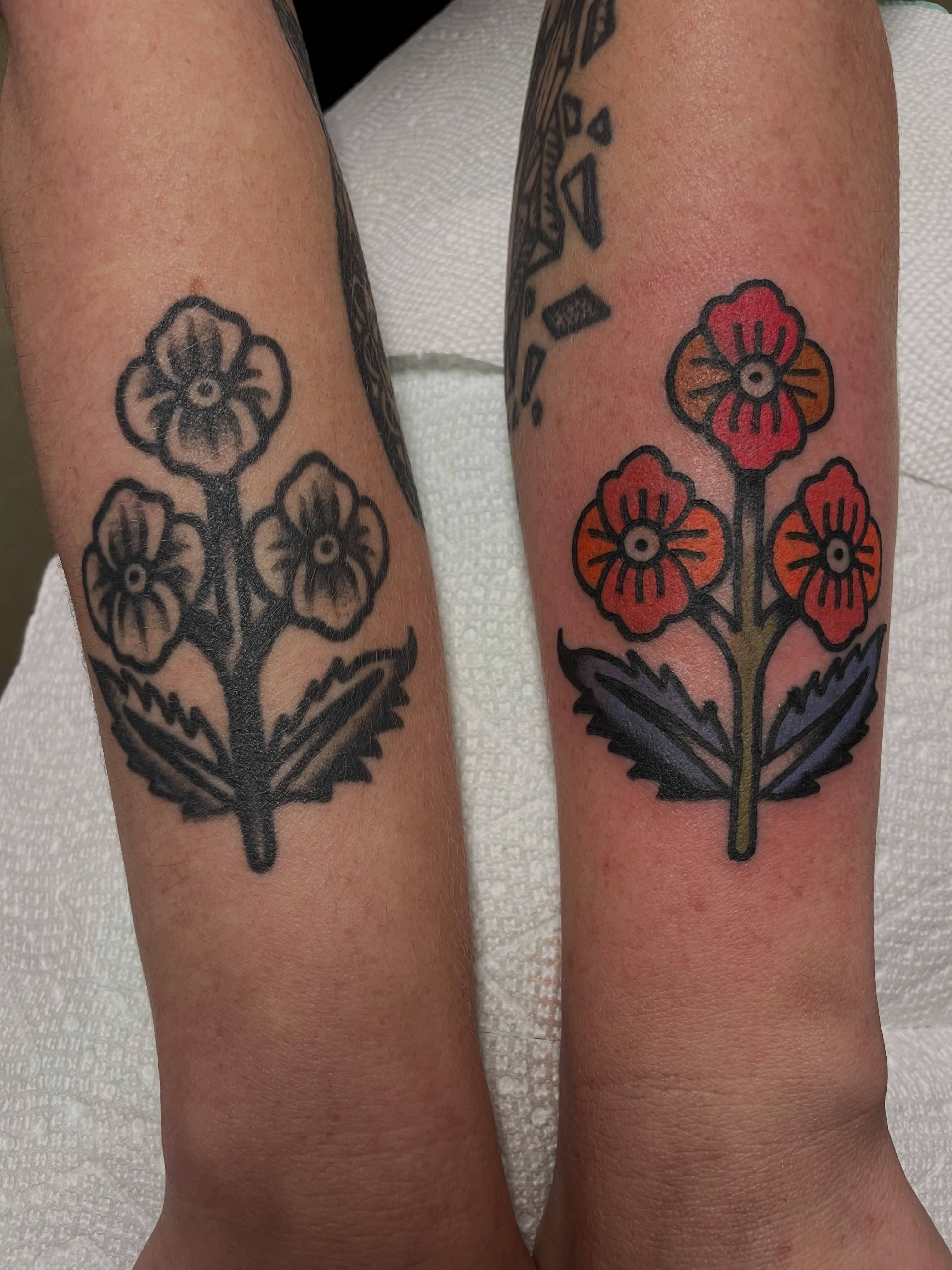 Flowers American traditional tattoo on the forearm by @pizzabref