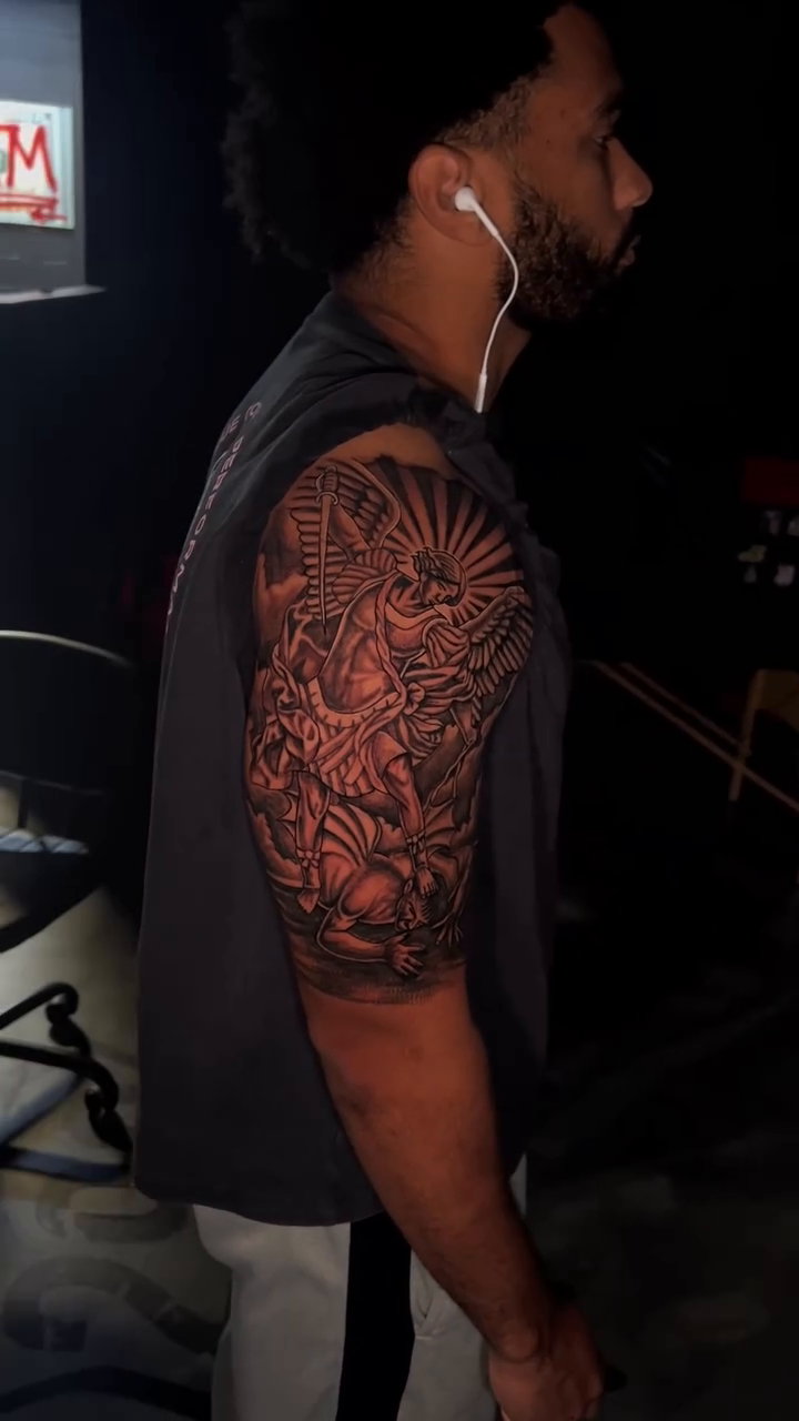 Tattoo by @tattoosbydee__ — japanese_irezumi, black_and_grey