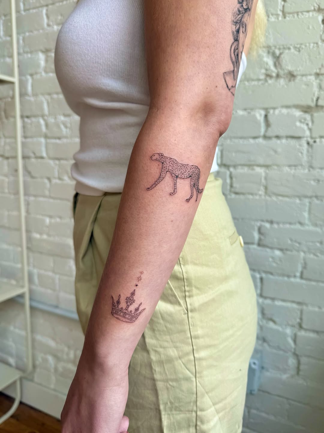 Tattoo by @feelinfineline โ fine_line, minimalist