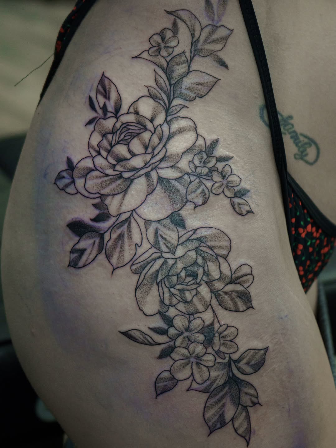 Tattoo by @radtattoo93 — black_and_grey, fine_line