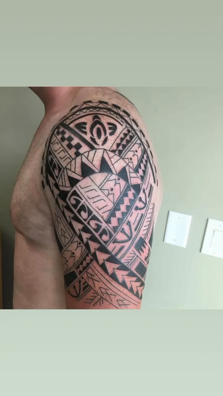 Tattoo by @ei_horimiyatattoo — tribal, blackwork