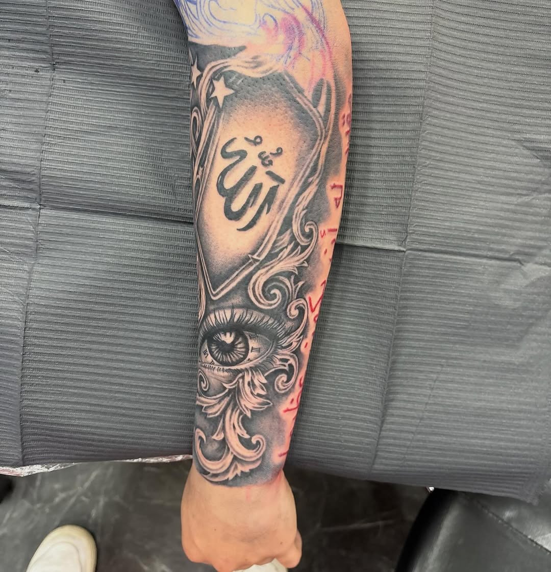 Tattoo by @sheinkd_itt โ black_and_grey, lettering_script