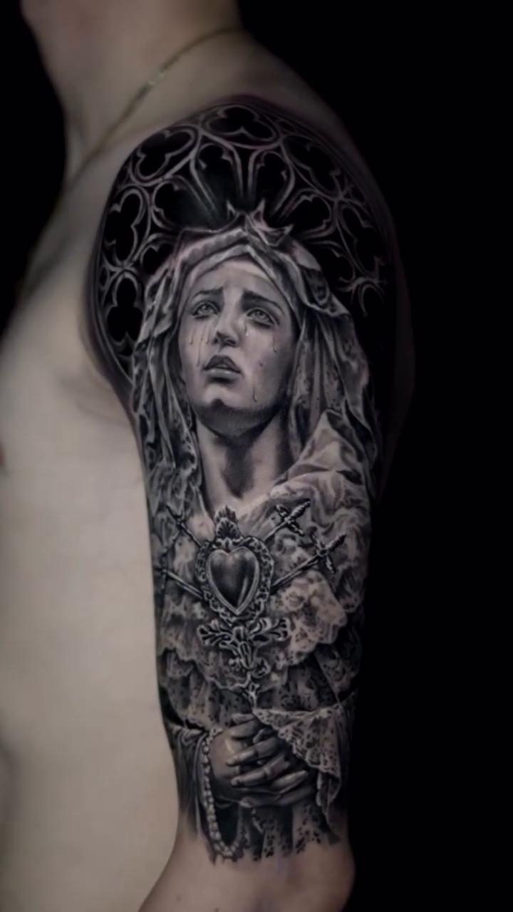 Tattoo by @tattooyasmany2012 — realism, black_and_grey