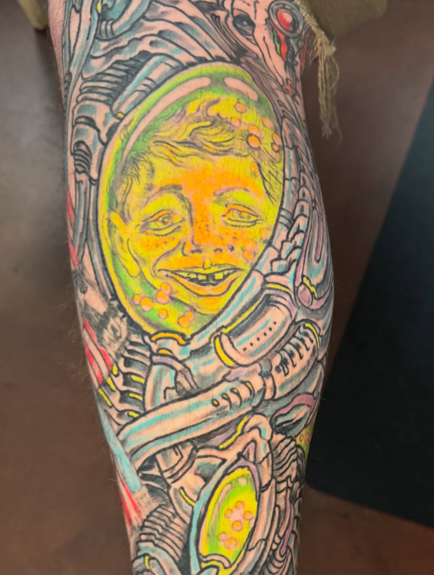 Tattoo by @annettelarulez — new_school, realism