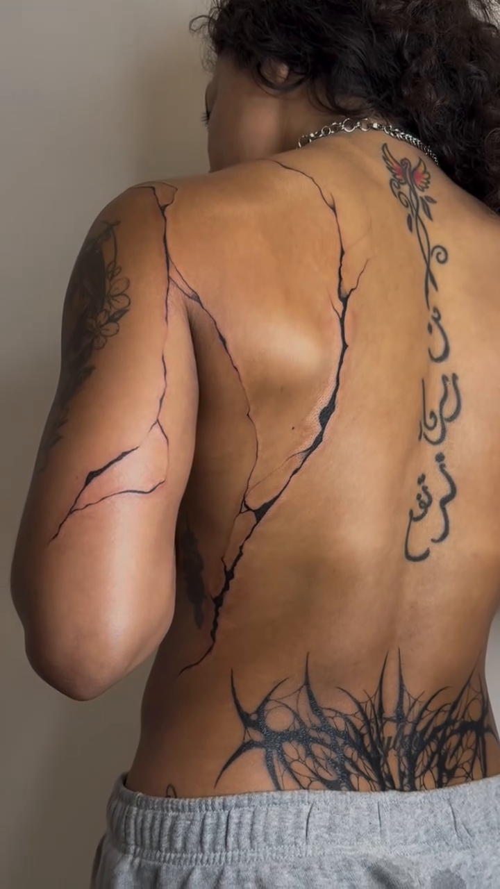 Tattoo by @kaelynreneart — blackwork