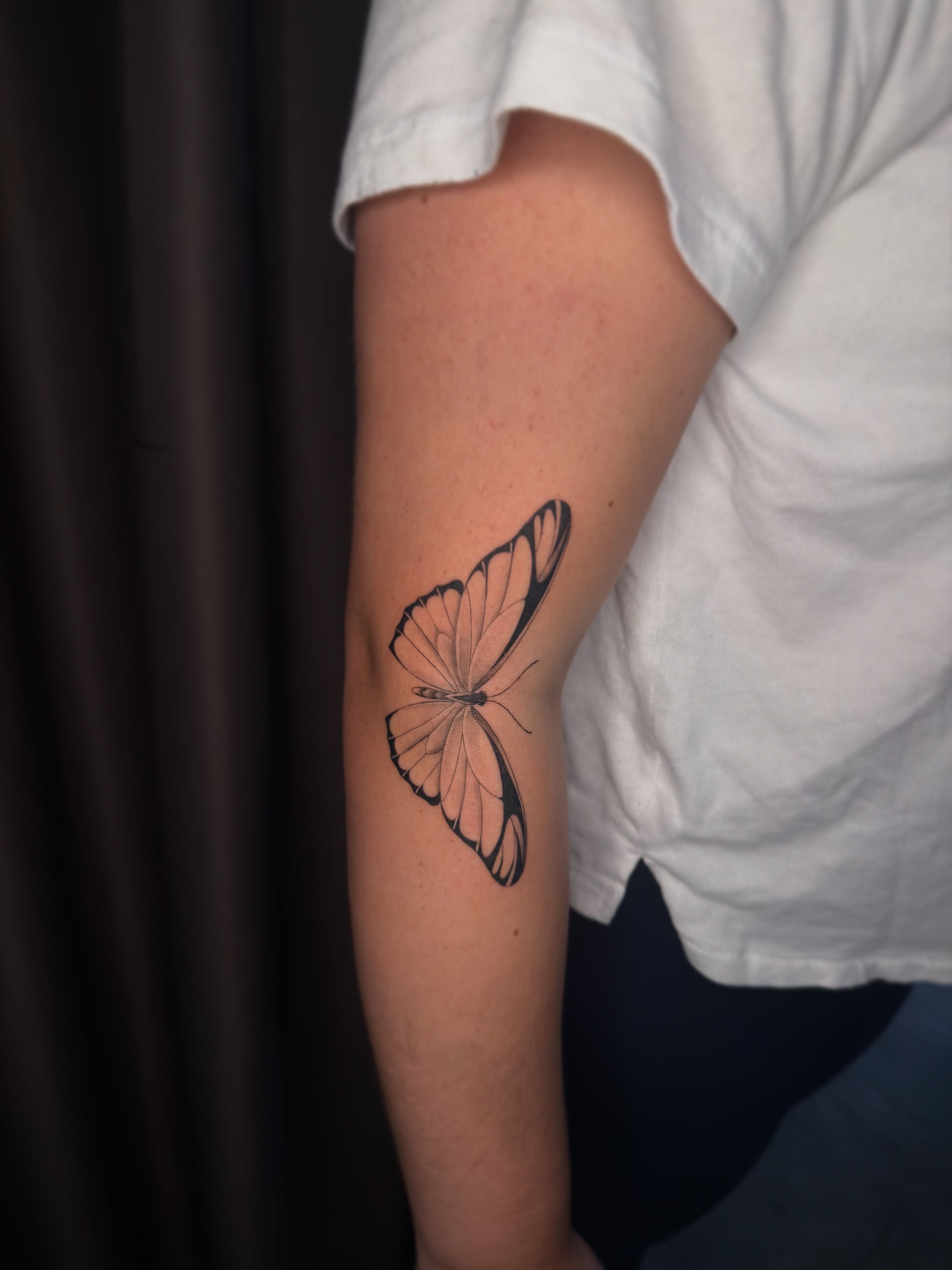 Tattoo by @heliast.tattoos — black_and_grey