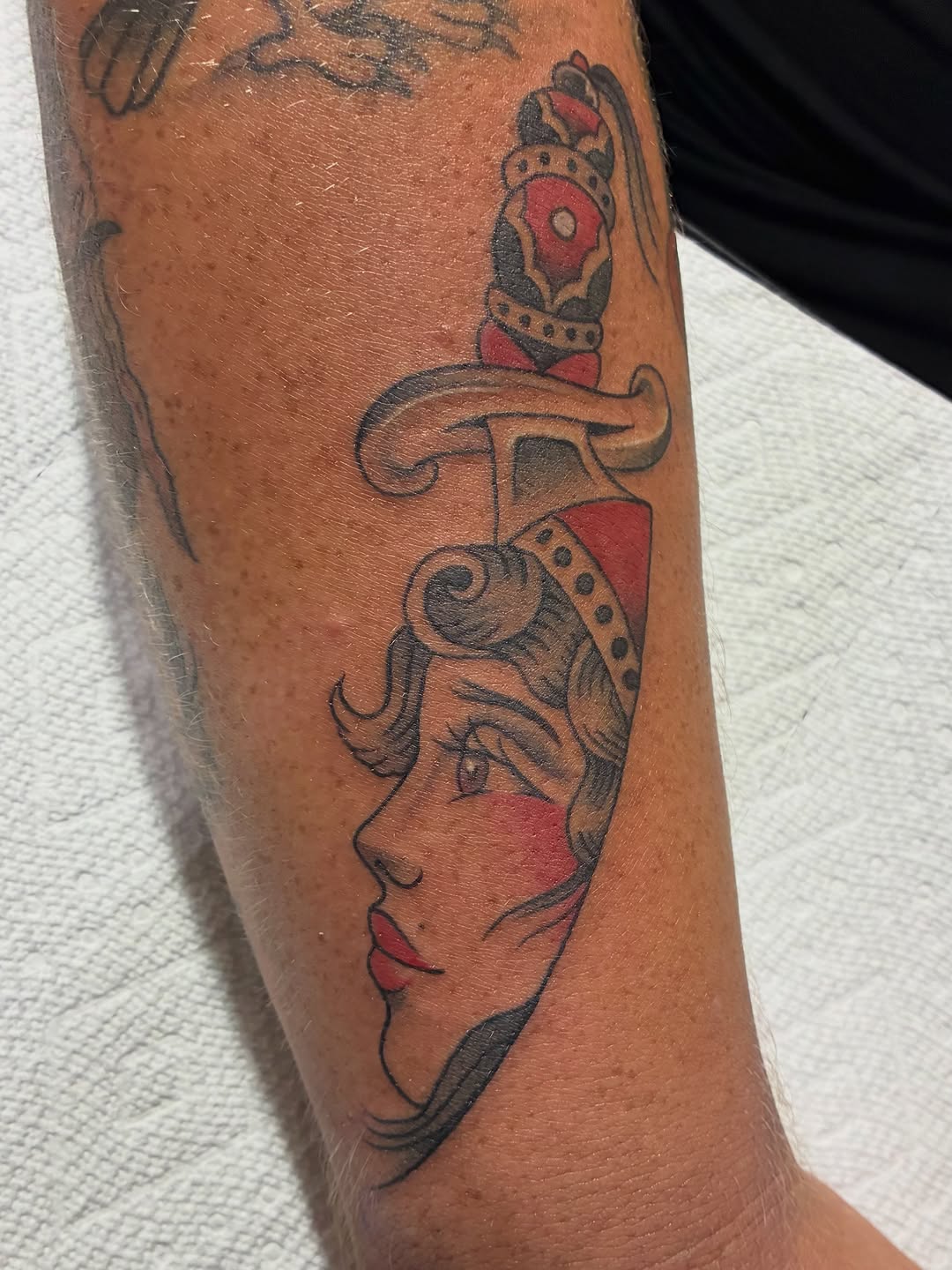 Tattoo by @energydrinkonthefloor — american_traditional