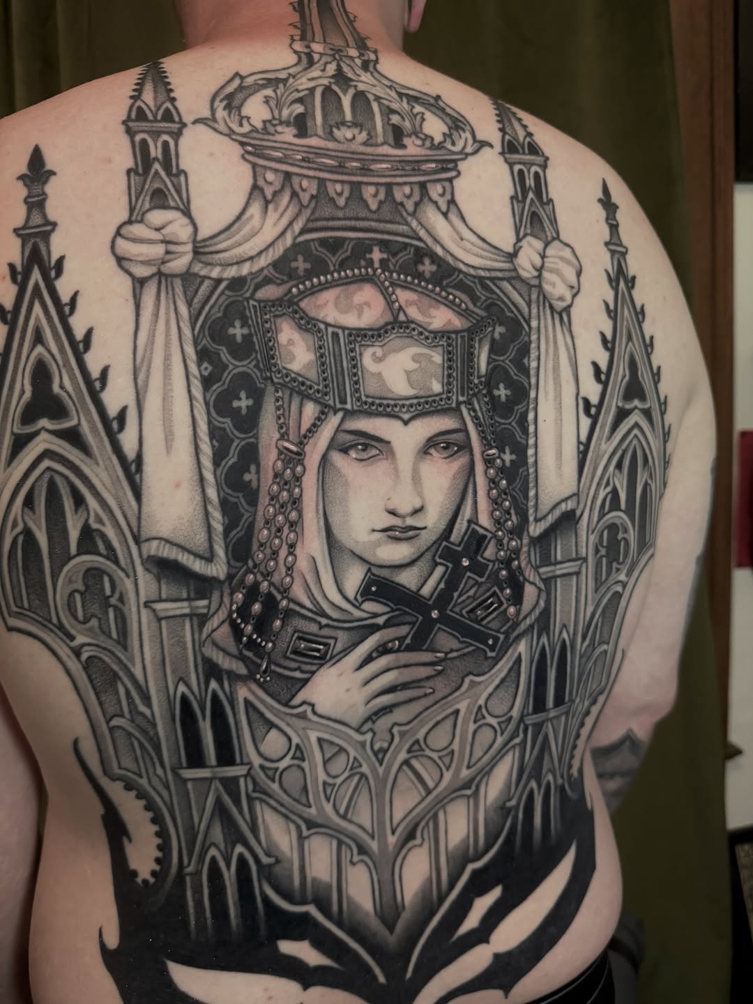 Tattoo by @ellvee_tattooer — black_and_grey, realism