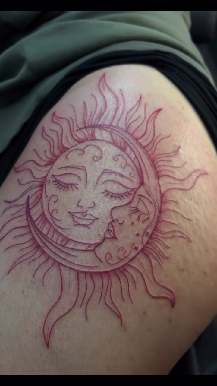 Tattoo by @_mujerdemuerte — fine_line, black_and_grey