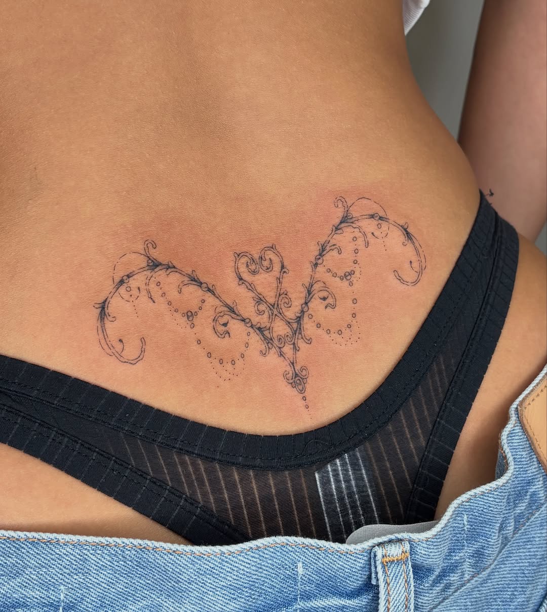 Tattoo by @stabzzz333 โ fine_line, ornamental