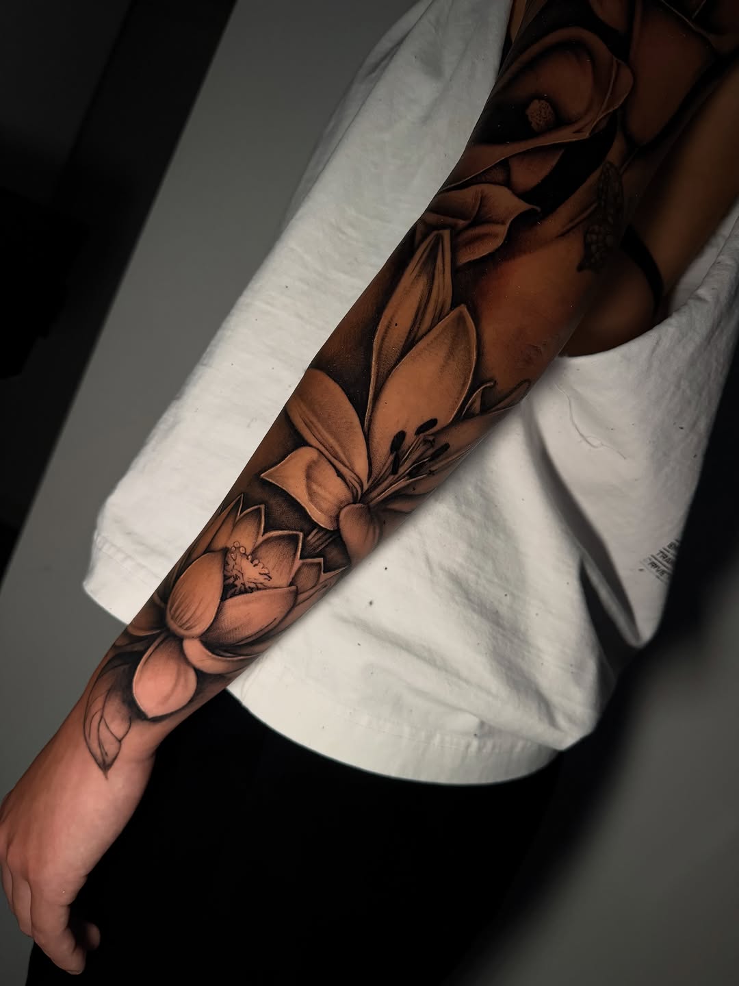 Tattoo by @moni.ca_tattoos — realism, black_and_grey