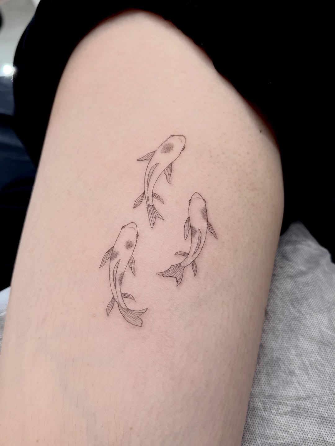 Tattoo by @cradleoftattoo — fine_line, minimalist