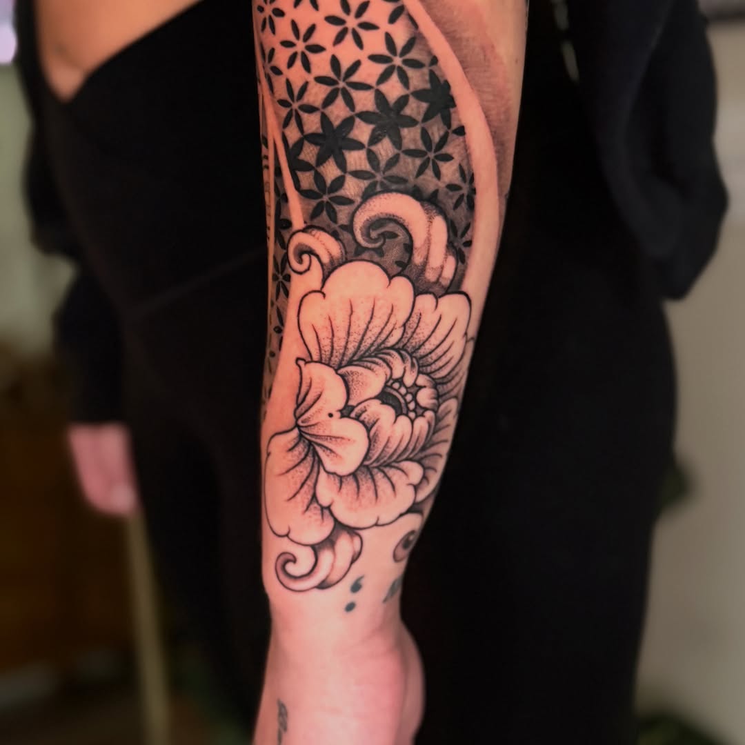 Tattoo by @chiahtattoos — japanese_irezumi, dotwork