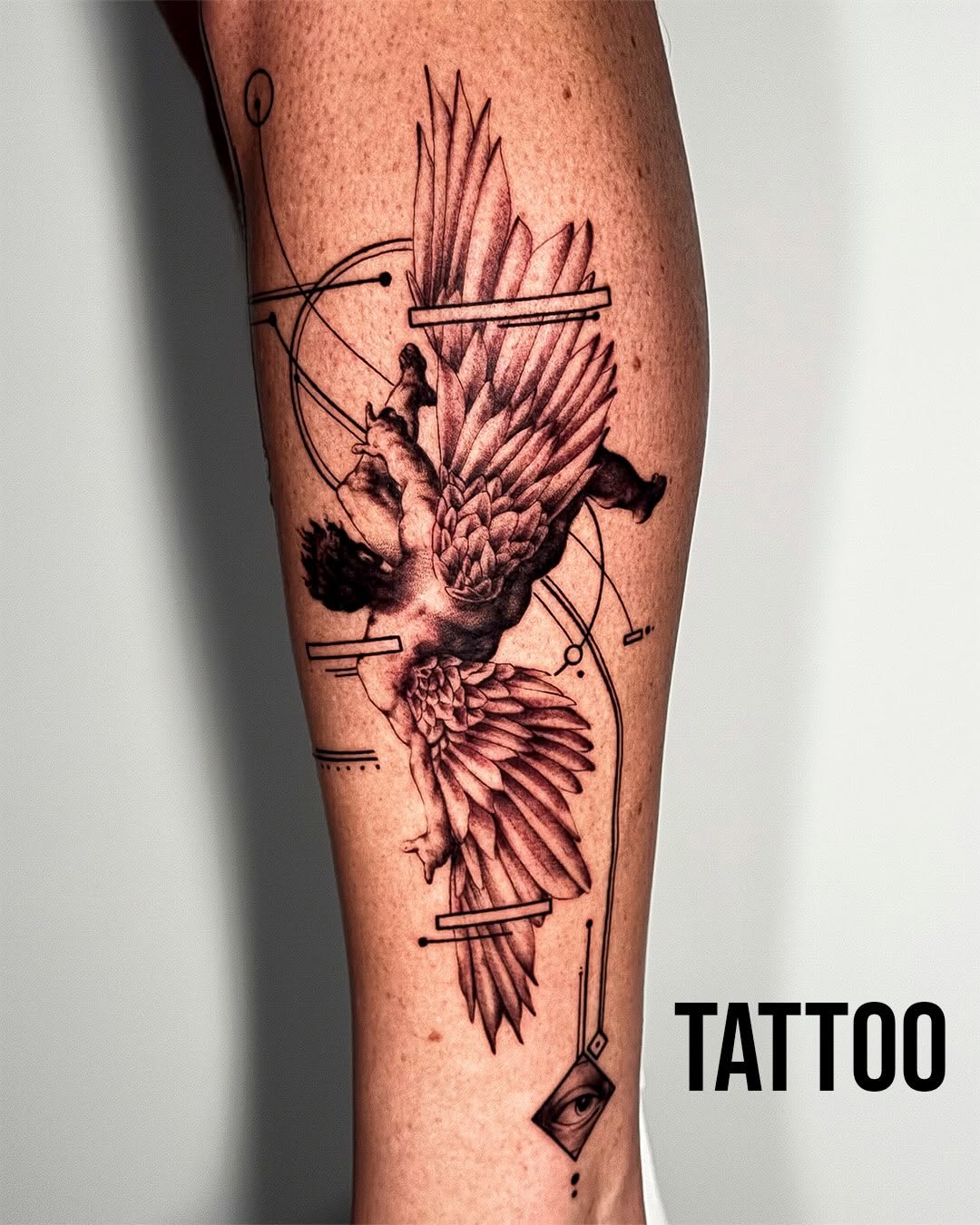 Tattoo by @moitattoo — realism, geometric