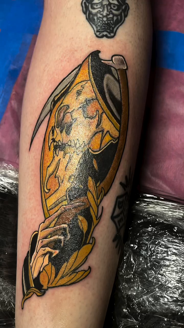 Tattoo by @flacosplacasos โ american_traditional, black_and_grey