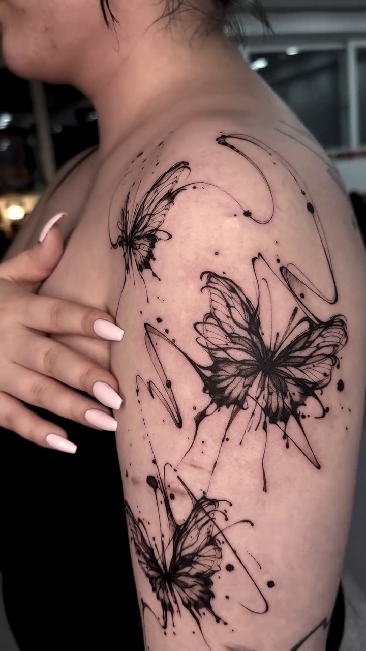 Tattoo by @tattoo_chamsae — black_and_grey, illustrative