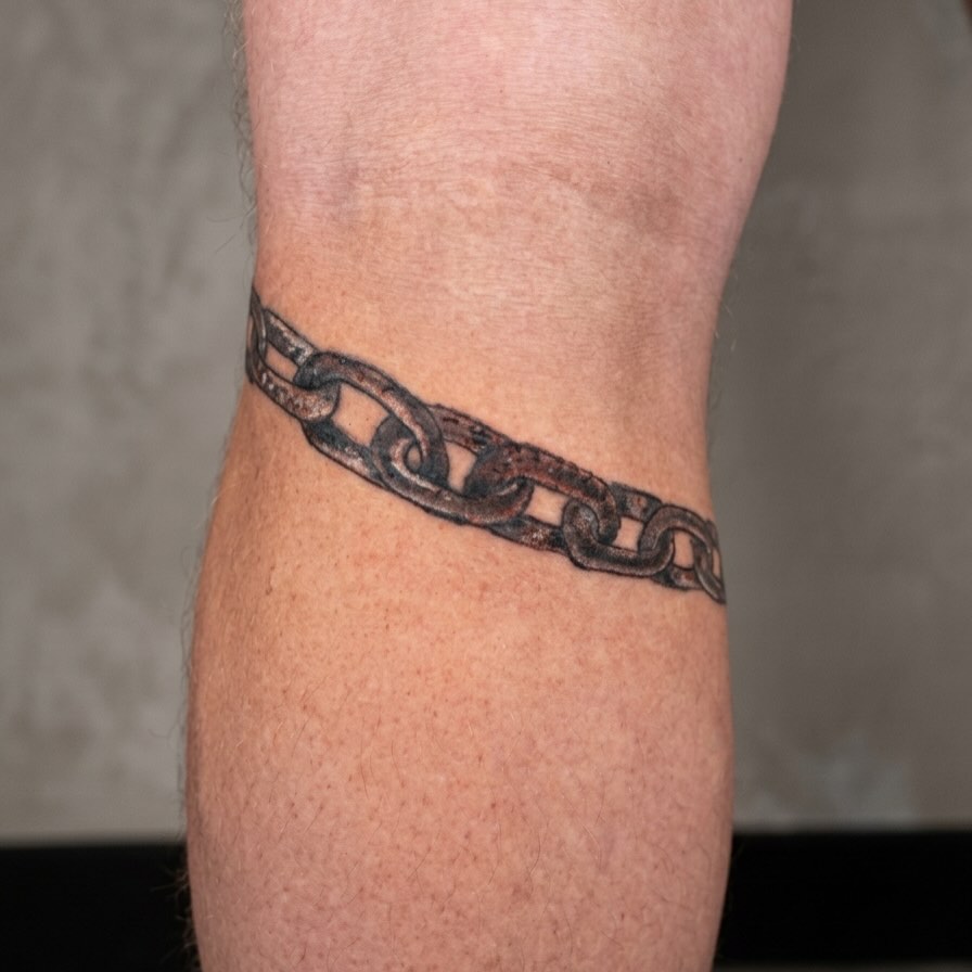 Tattoo by @mateusz_raczek — black_and_grey