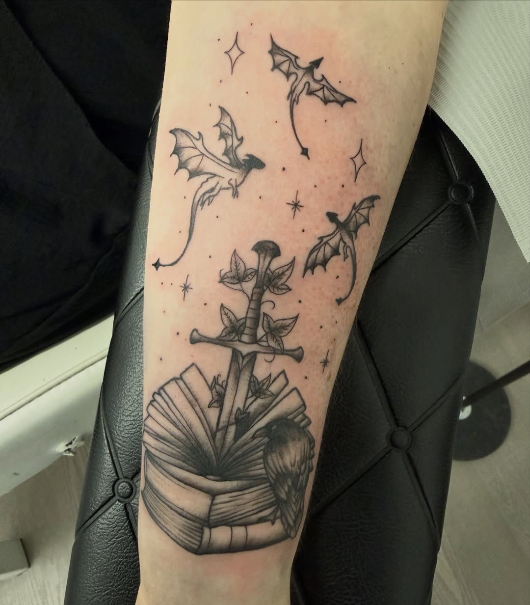 Tattoo by @mylenemassacre — black_and_grey