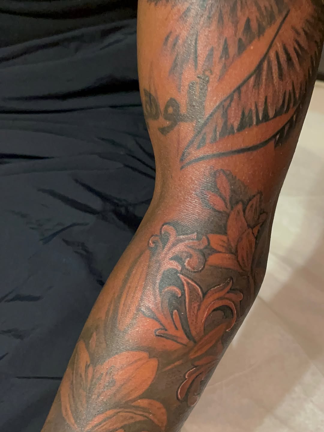 Tattoo by @xlynaeink — black_and_grey, ornamental