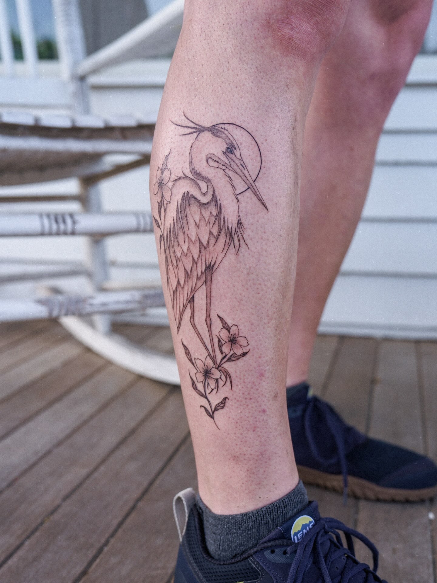 Heron and flowers black and grey tattoo on the calf by ༻❁༺ ⟡ 𝑳𝒊𝒗 𝑪𝒆𝒍𝒆𝒔𝒕𝒆 ⟡ ༻❁༺
