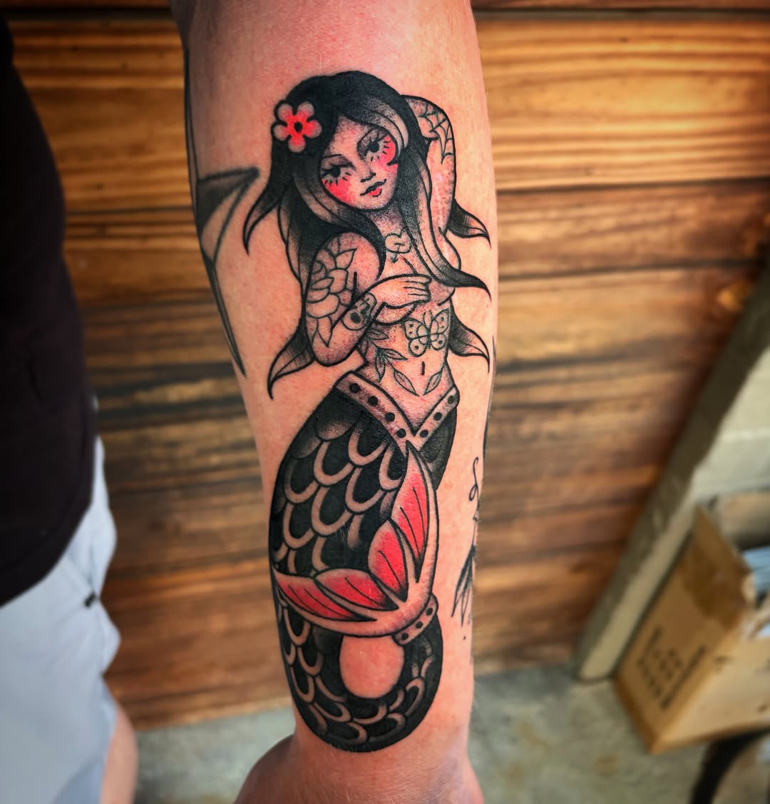Tattoo by @kaylajtattoos โ american_traditional