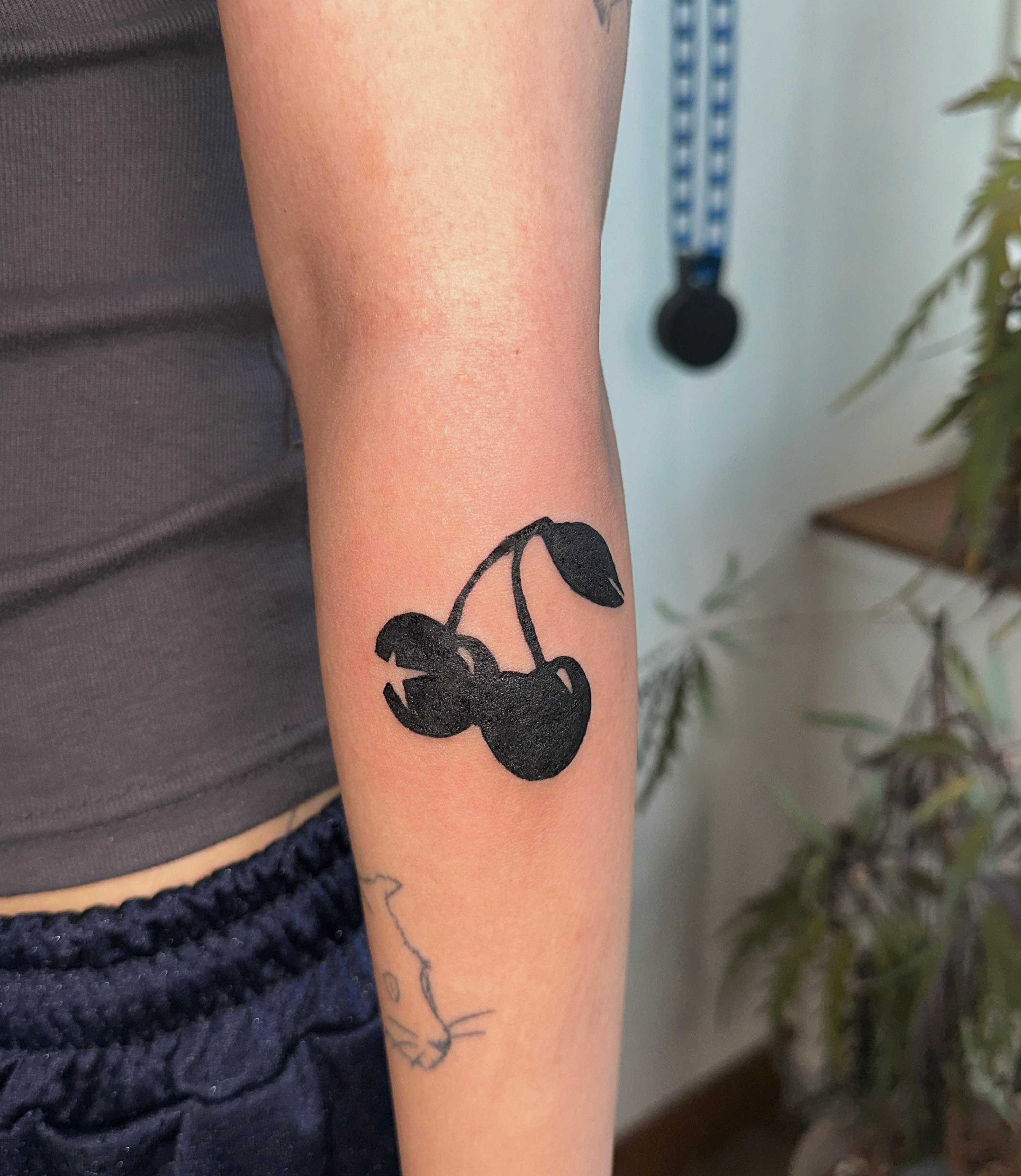 Tattoo by @kiijooya — black_and_grey