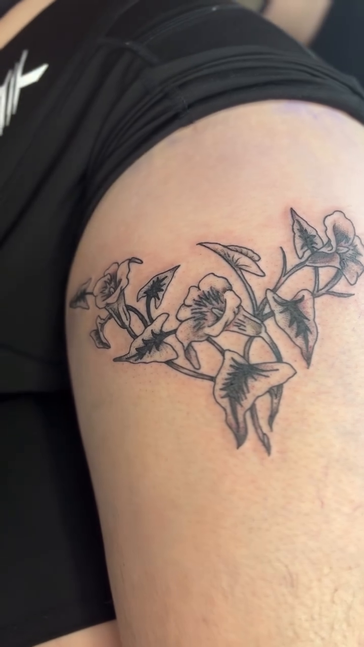 Tattoo by @curbsidetats — fine_line