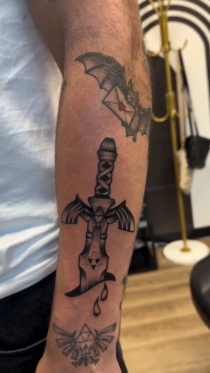 Tattoo by @inkxmadison — american_traditional