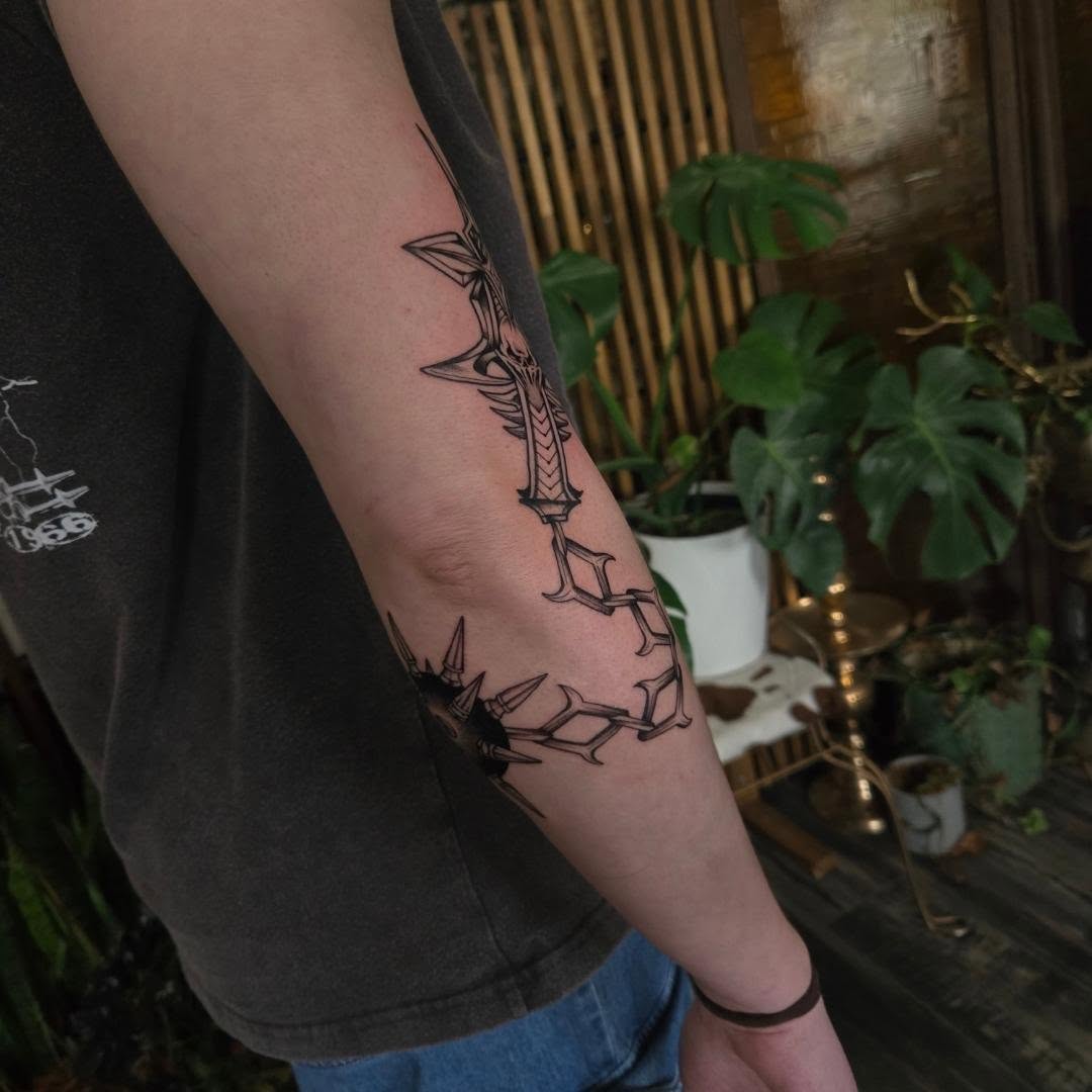 Tattoo by @alexandraathenstattoo — blackwork, geometric