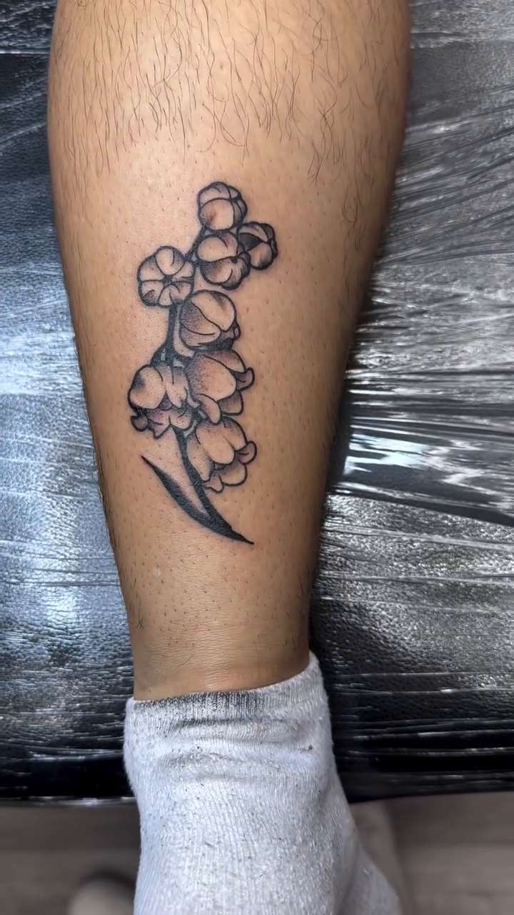 Tattoo by @ashytatty — fine_line, black_and_grey