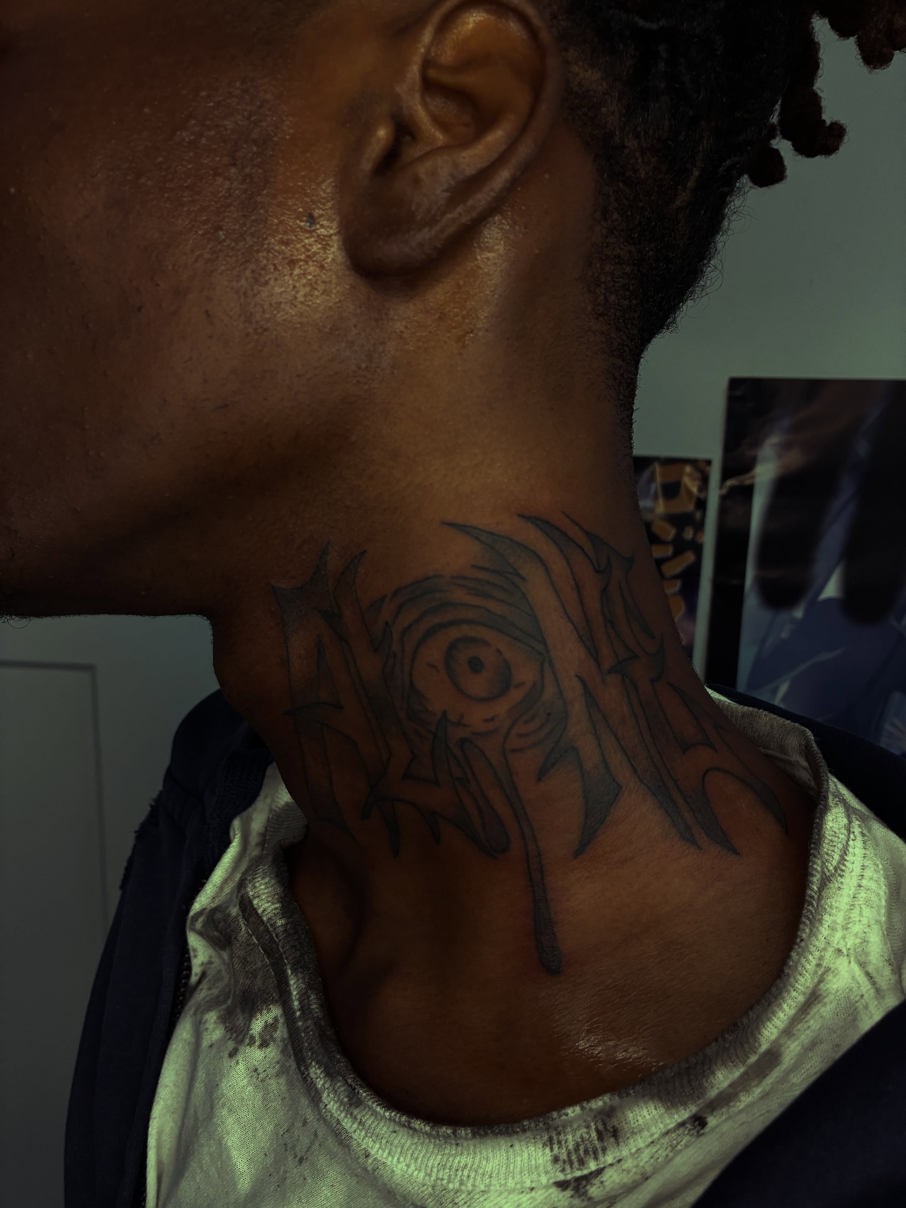 Eye with abstract patterns black and grey tattoo on the neck by ɪɪɴᴋᴇᴅʙʏʀᴇɴɴ🐉