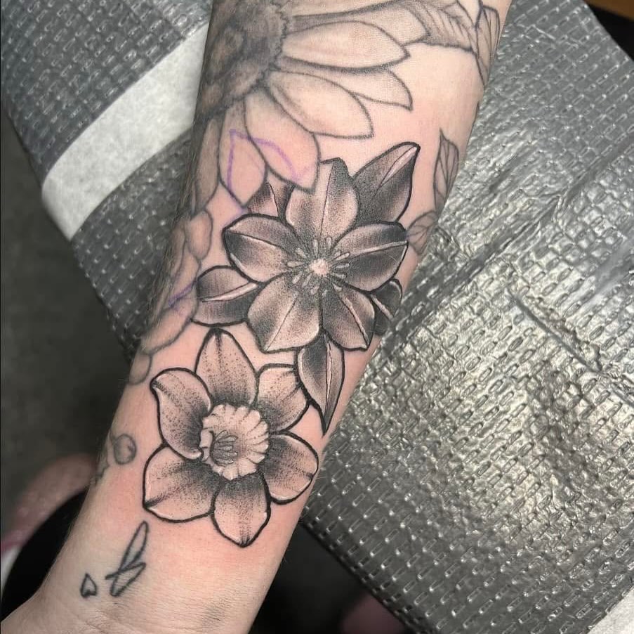 Tattoo by @rottenronnietattoos — dotwork, black_and_grey