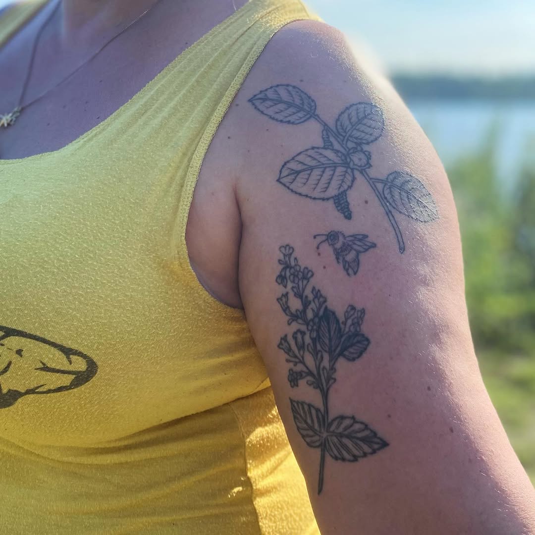 Tattoo by @mamaearthtone — fine_line, illustrative