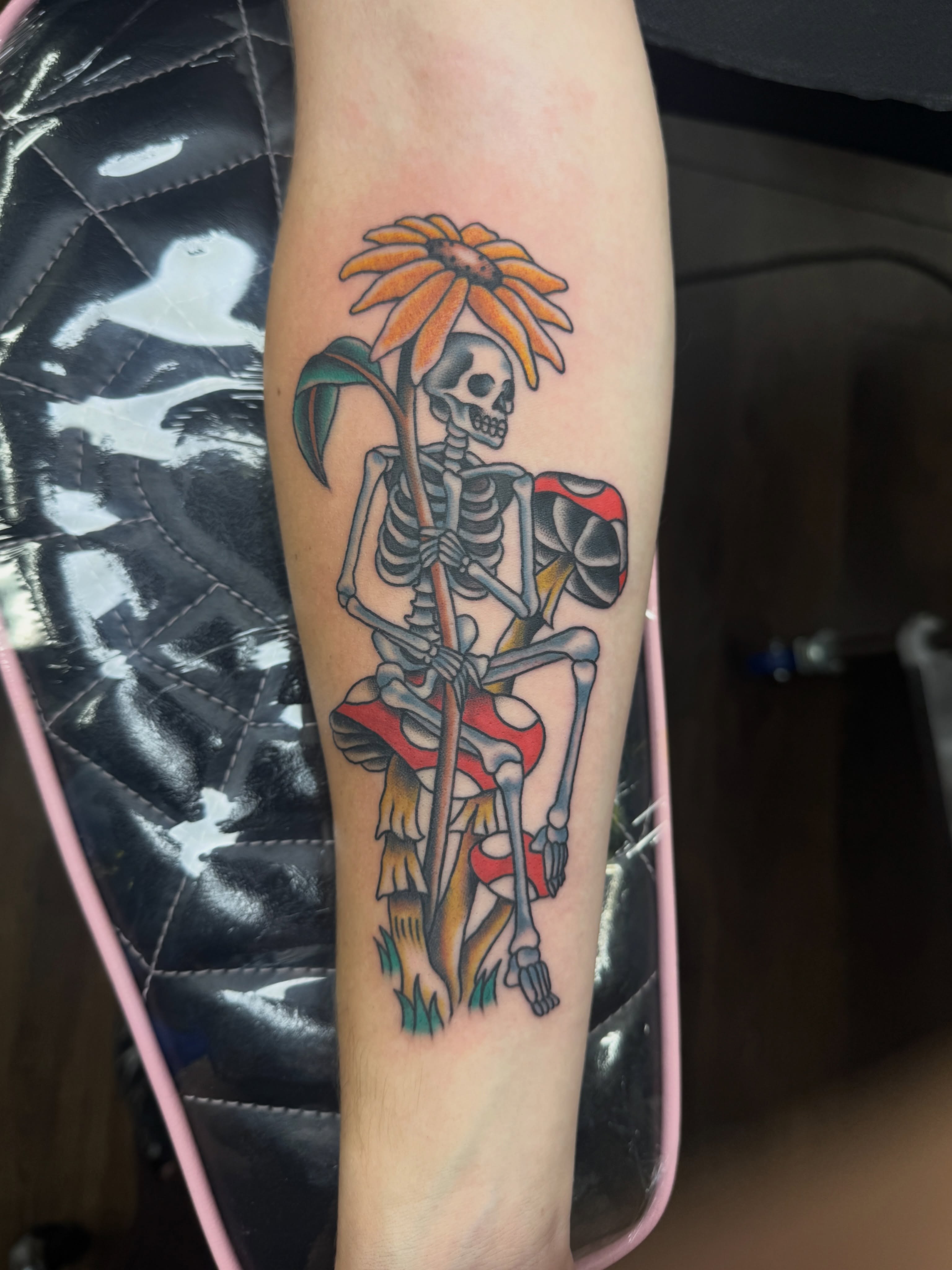 Tattoo by @starahtattoo — american_traditional