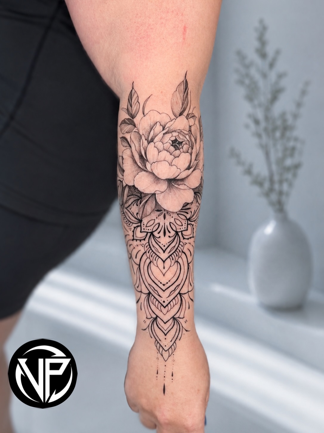 Tattoo by @vu.holistic — black_and_grey, ornamental