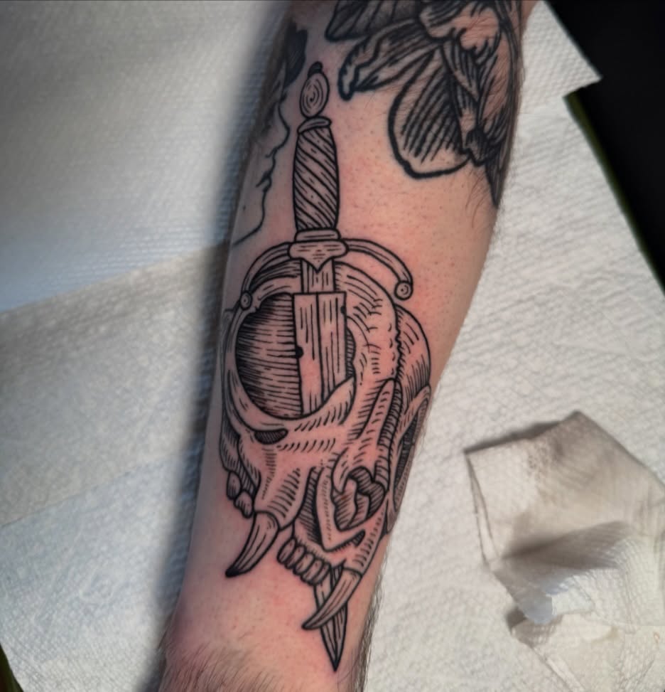 Tattoo by @derekwwtaylor β blackwork, illustrative