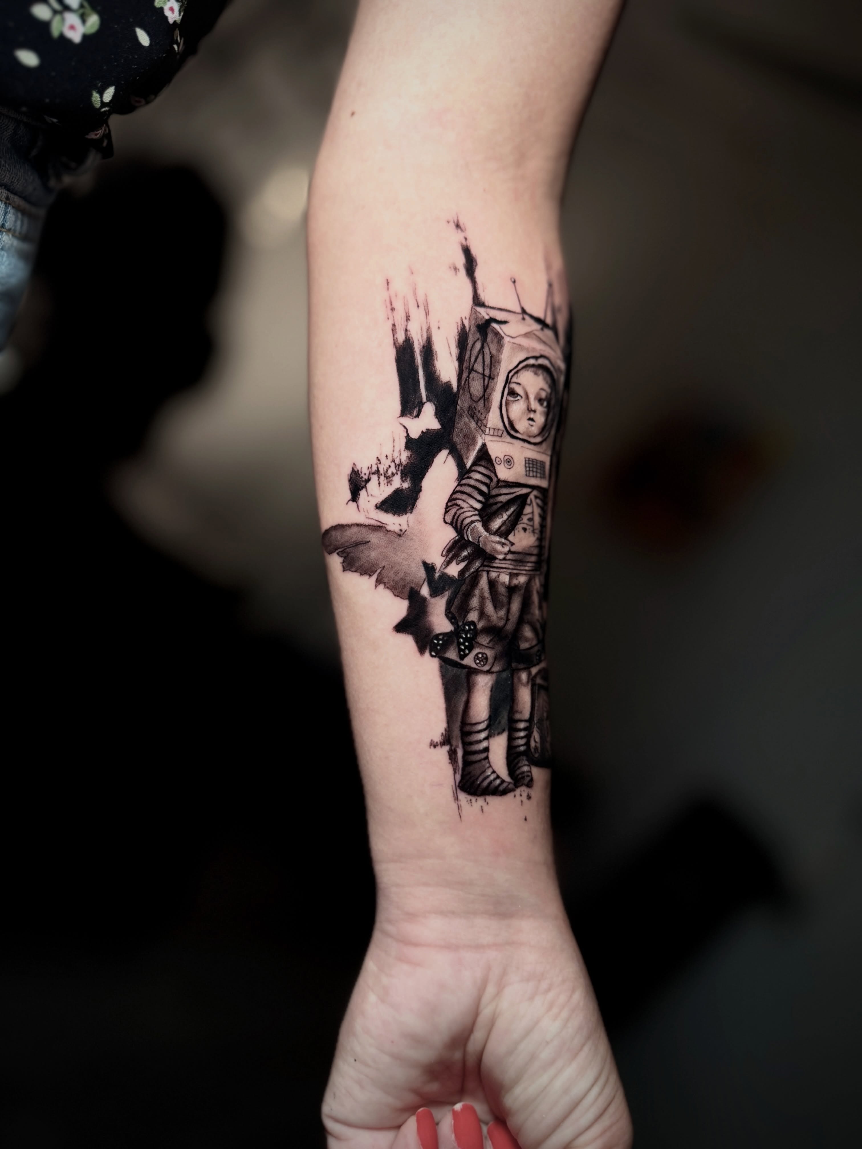Tattoo by @lalex.tattoo — black_and_grey, realism