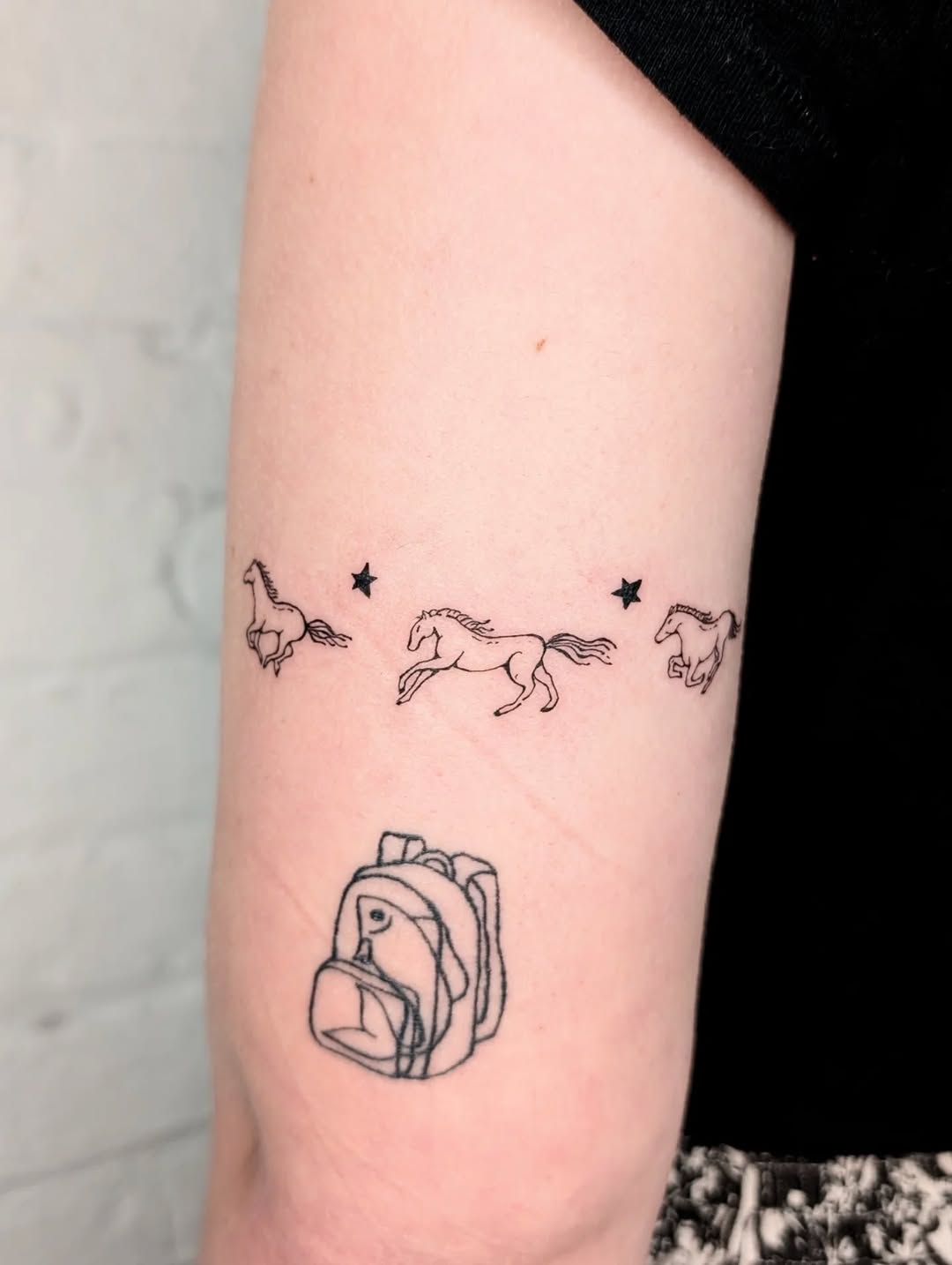 Tattoo by @milagujastattoo — fine_line, minimalist