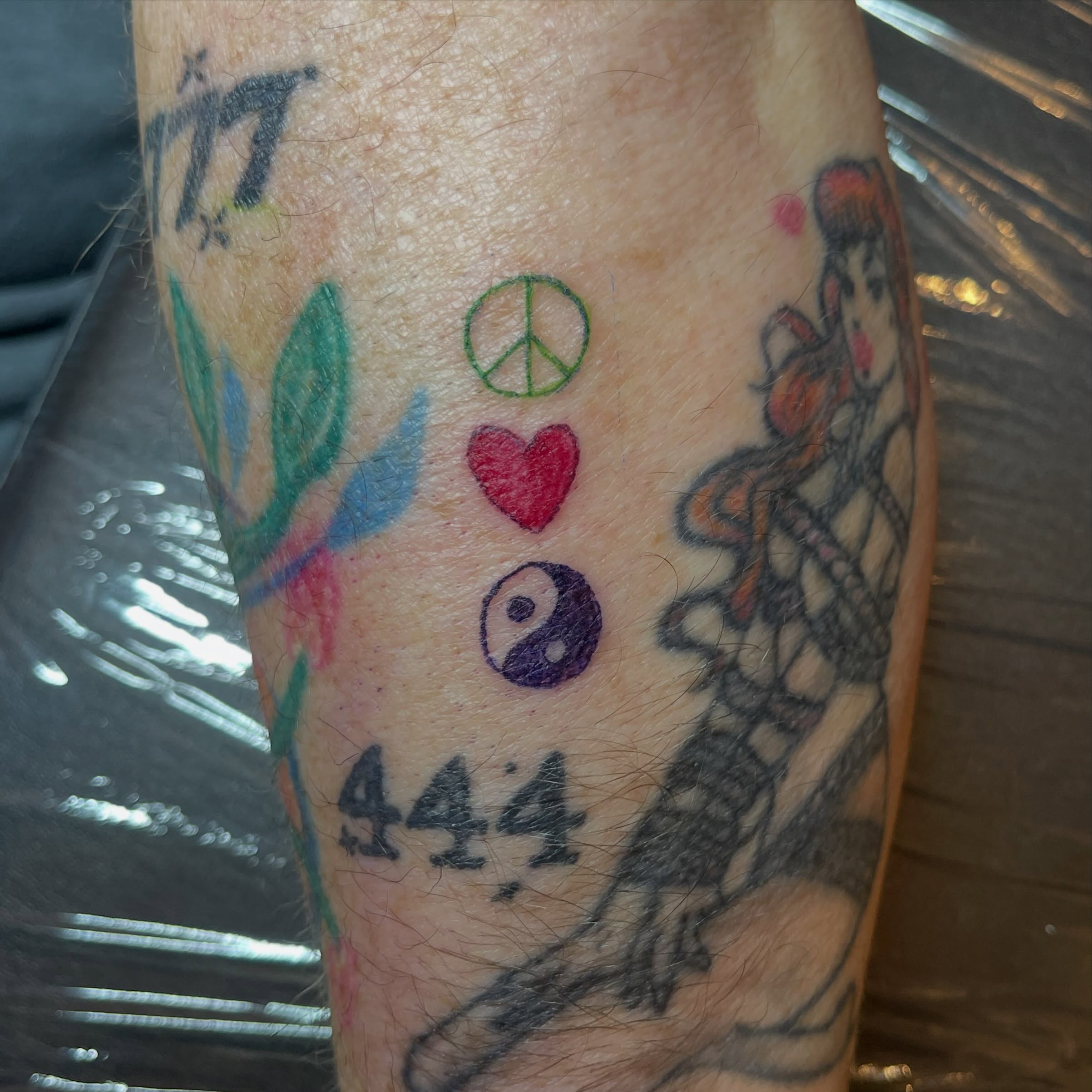 Tattoo by @tattooingren — dotwork