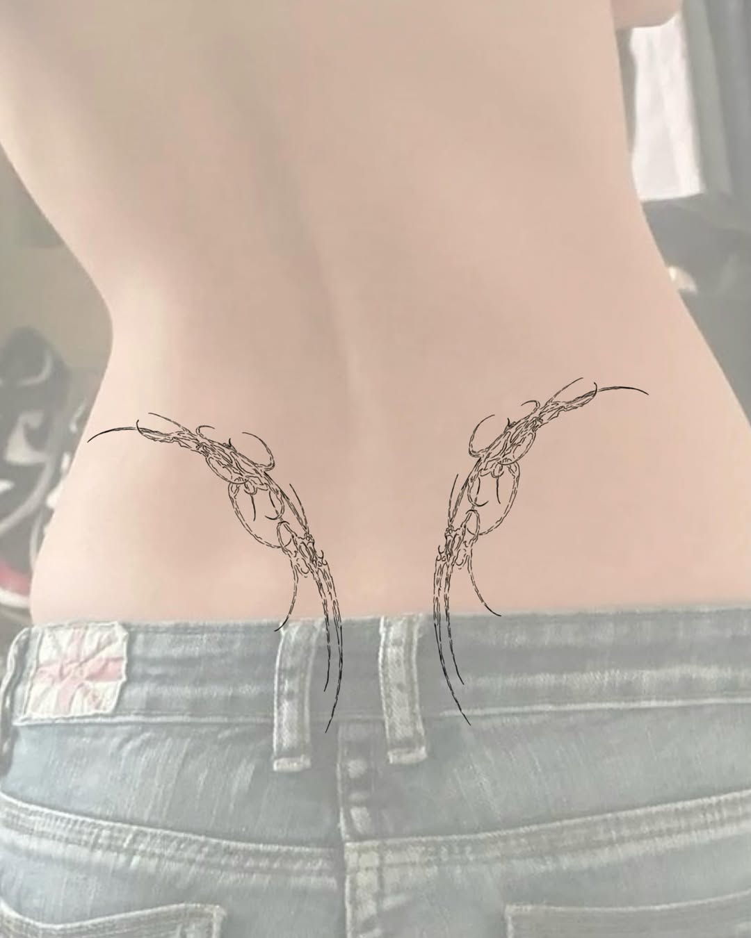 Tattoo by @broccoli__ink β geometric