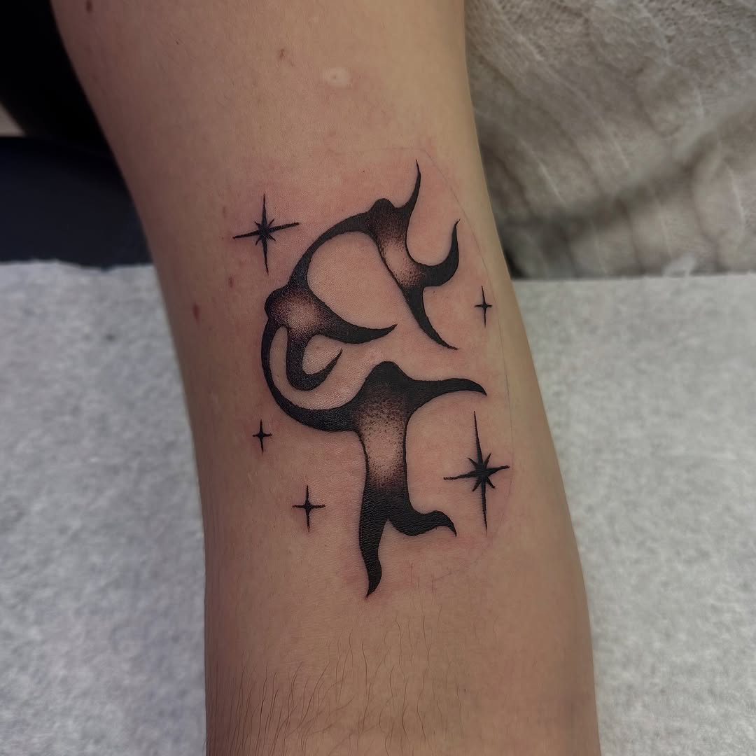 Tattoo by @kat.b.tattoos โ blackwork, ornamental