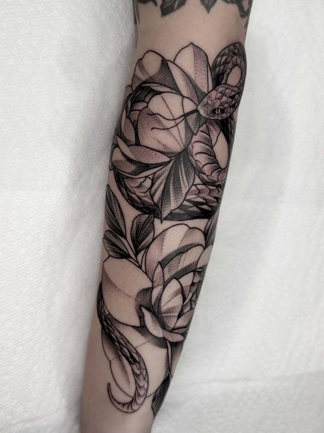 Tattoo by @mattoo33 — black_and_grey, realism