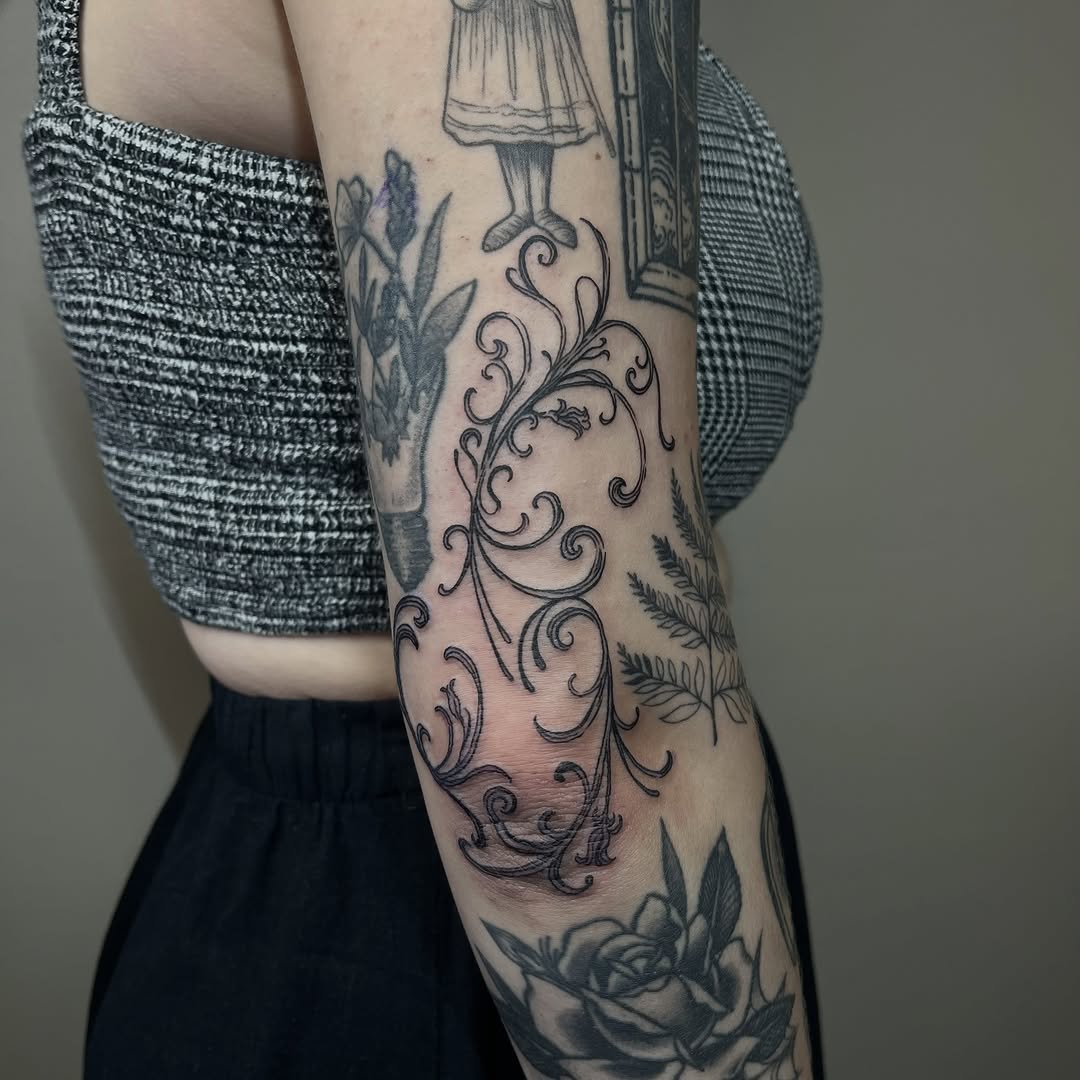 Tattoo by @hannah_ruddell — ornamental, fine_line
