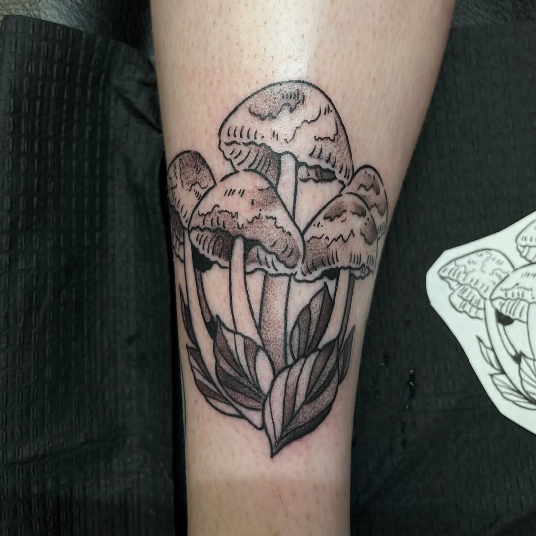 Tattoo by @hannah_ruddell — black_and_grey, dotwork