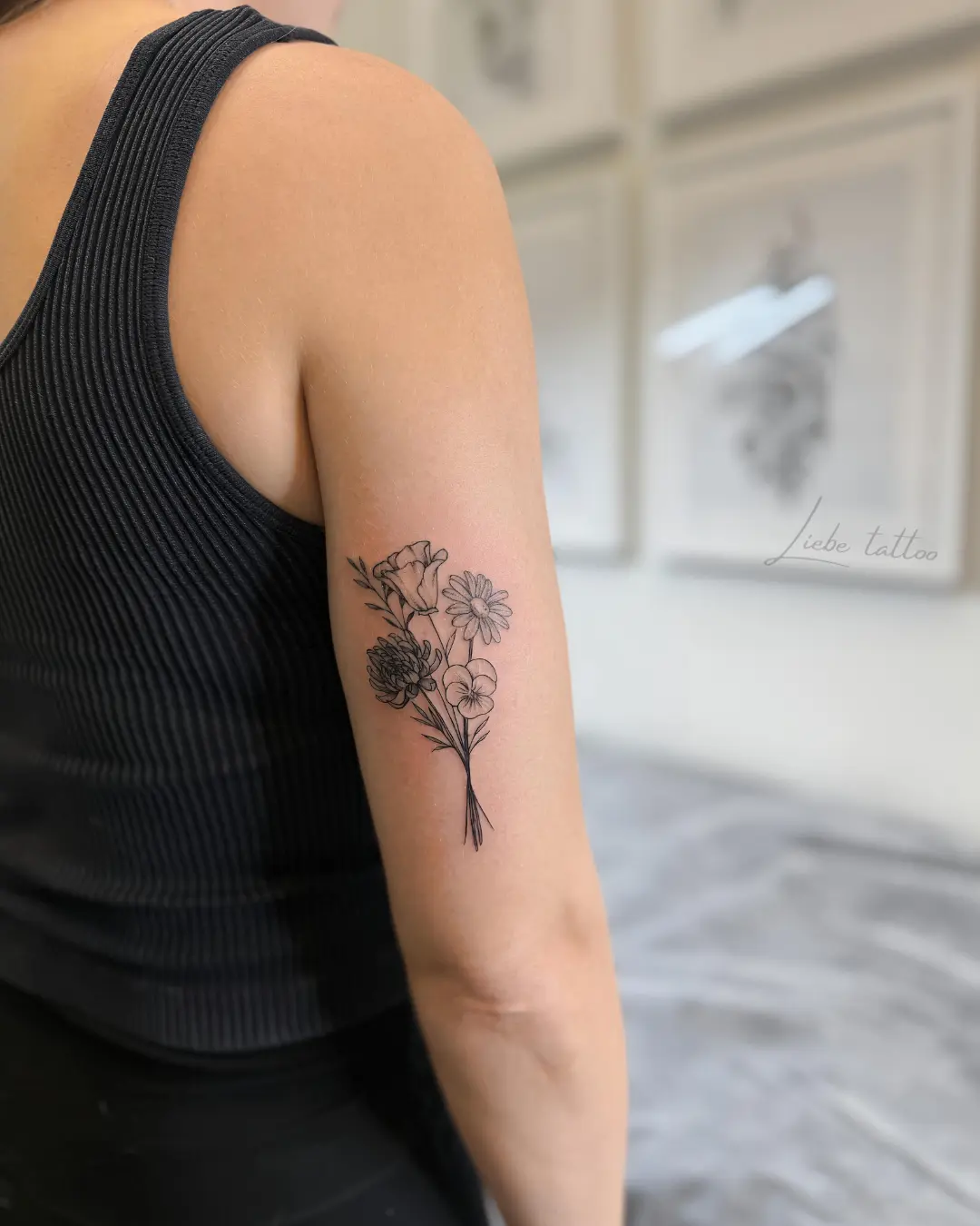 Tattoo by @liebe_tattoo — fine_line